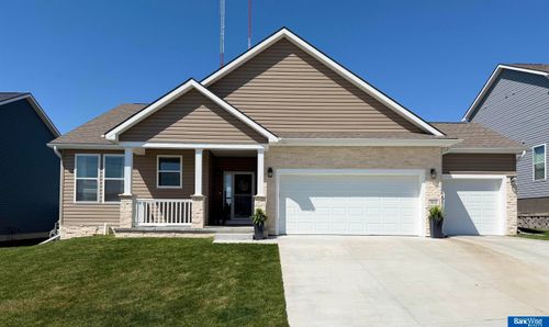 7832 Nicole Ln, Lincoln, NE, 68516-2105 | Card Image