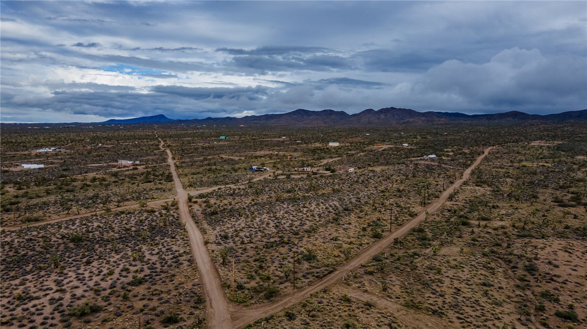 Land in White Hills 2