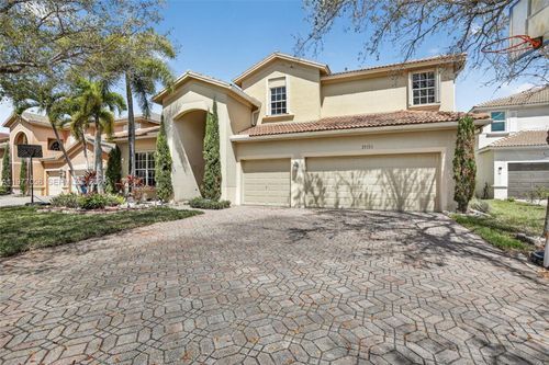 19151 N Hibiscus St, Weston, FL, 33332-4414 | Card Image