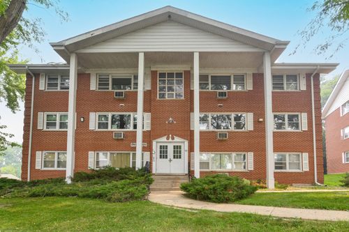 245 Country Club Dr, Lake Geneva, WI, 53147-1966 | Card Image