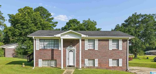 5800 Longview Dr, ADAMSVILLE, AL, 35005-1021 | Card Image