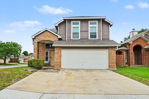6940 Cheswick Dr, North Richland Hills, TX, 76182-4458 | Card Image