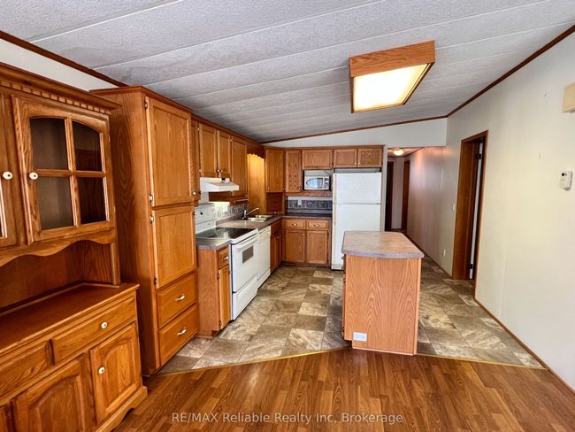 49 Cherokee Lane, Home with 2 bedrooms, 1 bathrooms and 2 parking in Goderich ON | Image 15