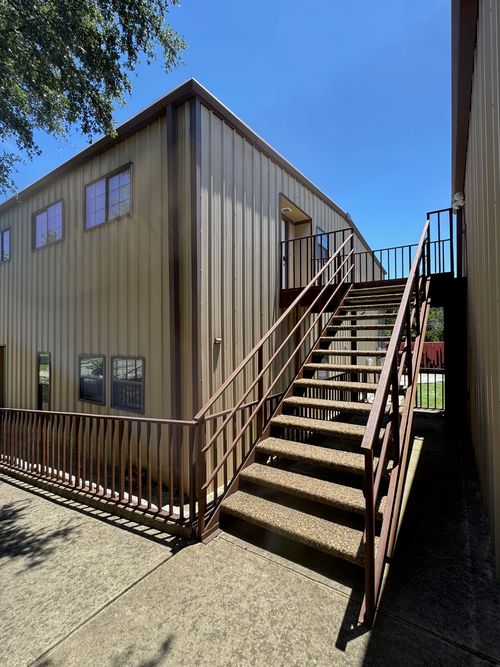 1-b-100 S Canyonwood Dr, Dripping Springs, TX, 78620-5562 | Card Image