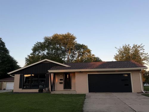 5208 Millbank Road, UNKNOWN, WI, 53129 | Card Image