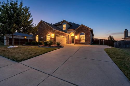 1401 Axis Deer Rd, Arlington, TX, 76002-5045 | Card Image
