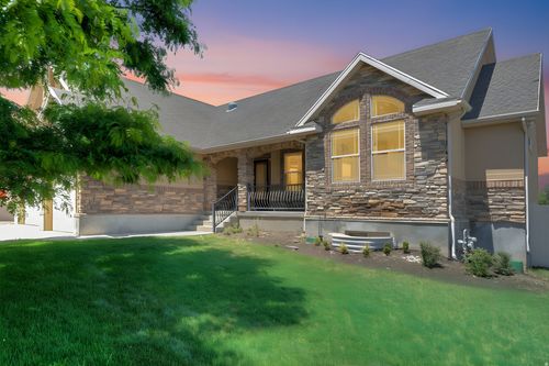 1376 Jordan Hills Dr, South Jordan, UT, 84095-7852 | Card Image