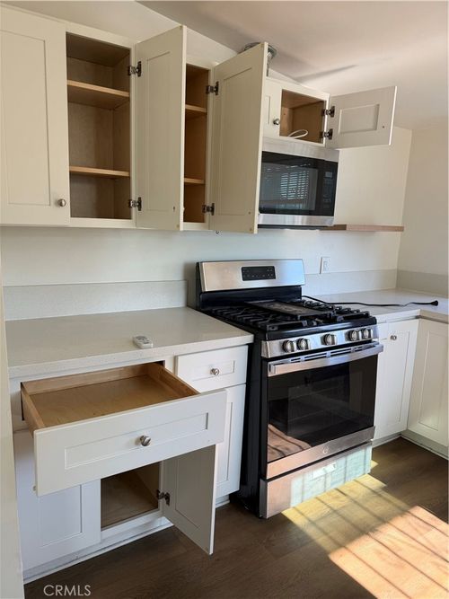 1820 W 22nd Pl, Los Angeles, CA, 90018 | Card Image