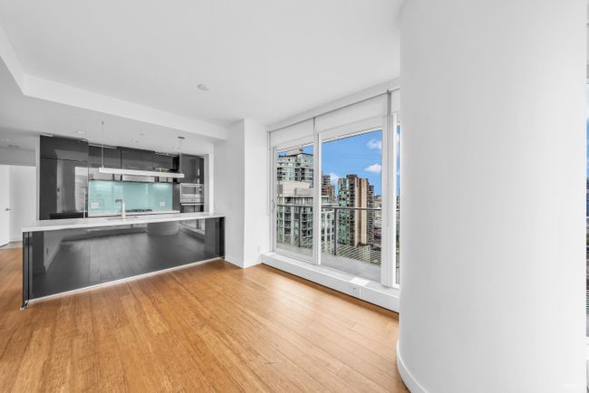 2201 - 777 Richards Street, Condo with 2 bedrooms, 2 bathrooms and 1 parking in Vancouver BC | Image 5