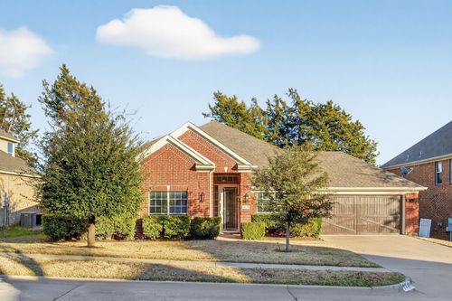 1410 Oxbow Dr, Cedar Hill, TX, 75104-4006 | Card Image