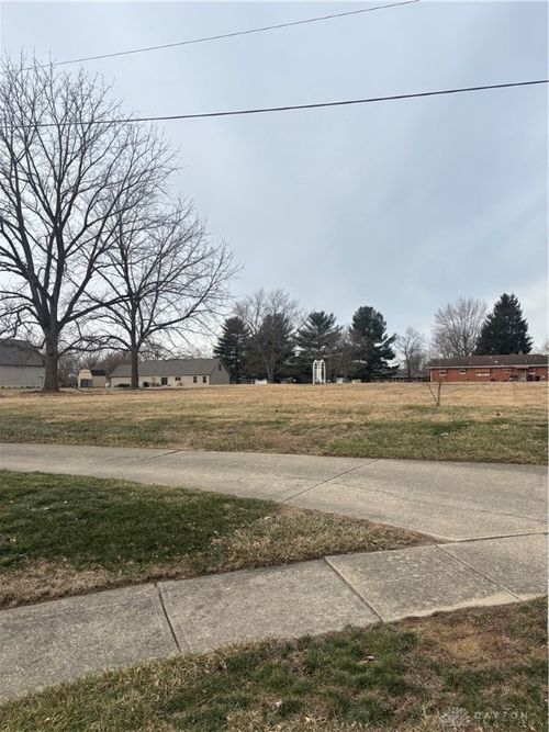 00 Mcdowell St, Xenia, OH, 45385 | Card Image