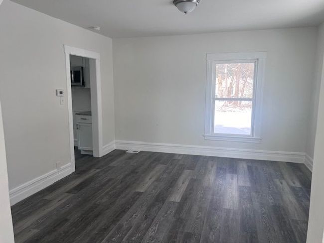 24 Newberry St, House other with 3 bedrooms, 1 bathrooms and null parking in Pontiac MI | Image 5