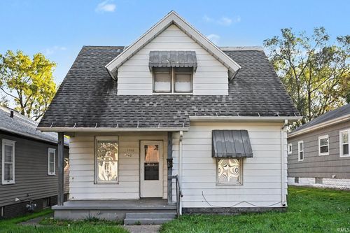 1802 S Taylor St, South Bend, IN, 46613-2032 | Card Image