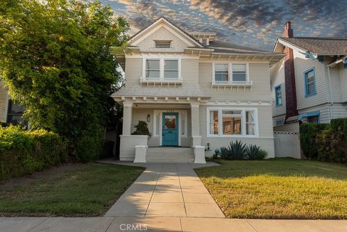 2283 W 25th St, Los Angeles, CA, 90018-1916 | Card Image