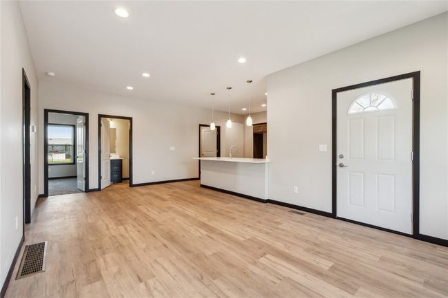 504 6 Th Ave, House other with 3 bedrooms, 2 bathrooms and null parking in Springville IA | Image 4