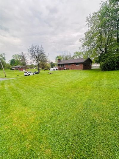 103 Westwood Mnr, House other with 2 bedrooms, 1 bathrooms and 2 parking in Twp of But NE PA | Image 2