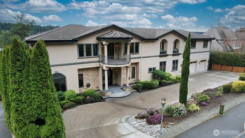 2837 E Lake Sammamish Pkwy Ne, Sammamish, WA, 98074-4515 | Card Image