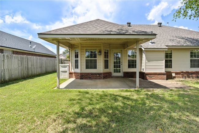 Covered patio | Image 14