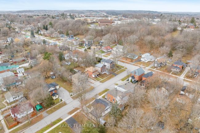 117 Douglas St, House other with 3 bedrooms, 1 bathrooms and 3 parking in Orillia ON | Image 33