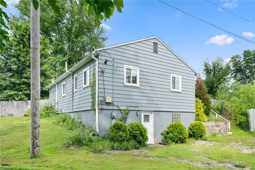 550 Garden Glen Ln, Pittsburgh, PA, 15238-1052 | Card Image