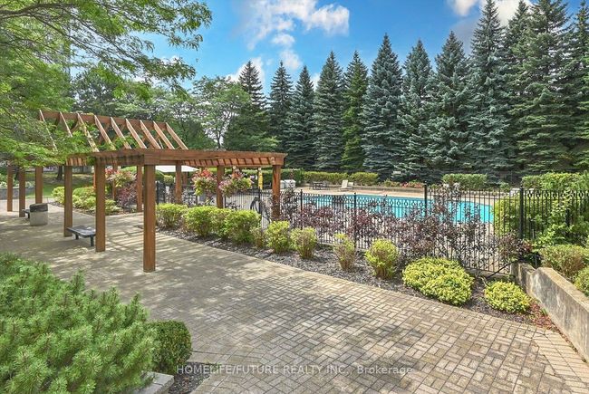 1004 - 12 Laurelcrest St, Condo with 2 bedrooms, 1 bathrooms and null parking in Brampton ON | Image 24