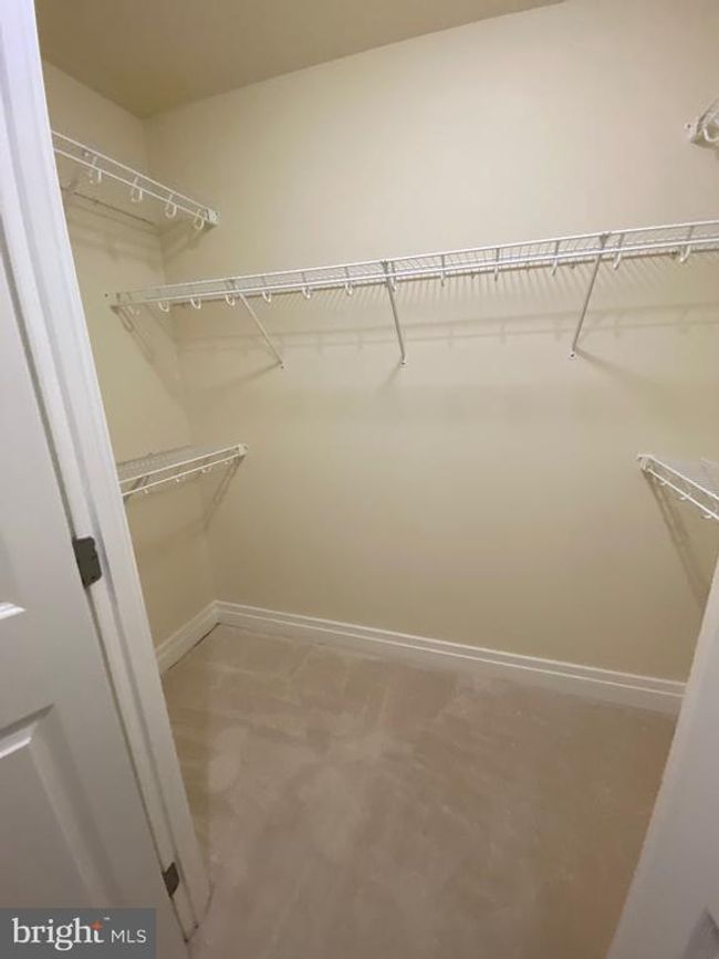 APT-1017 - 8220 Crestwood Heights Dr, Condo with 2 bedrooms, 2 bathrooms and null parking in MCLEAN VA | Image 46