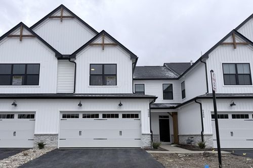 5488 Finsbury Dr, Powell, OH, 43065 | Card Image