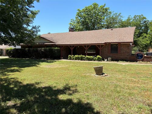 327 Shadowwood Trl, Ovilla, TX, 75154-1423 | Card Image