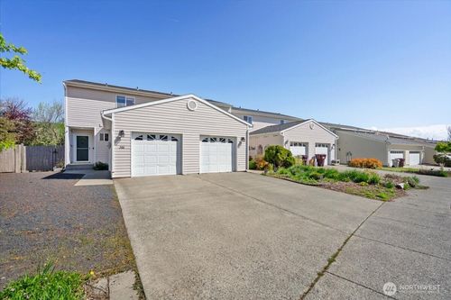 266 Nw Clay Ct, Pullman, WA, 99163-3679 | Card Image