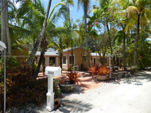 5858 Sw 80th St, South Miami, FL, 33143-5518 | Card Image