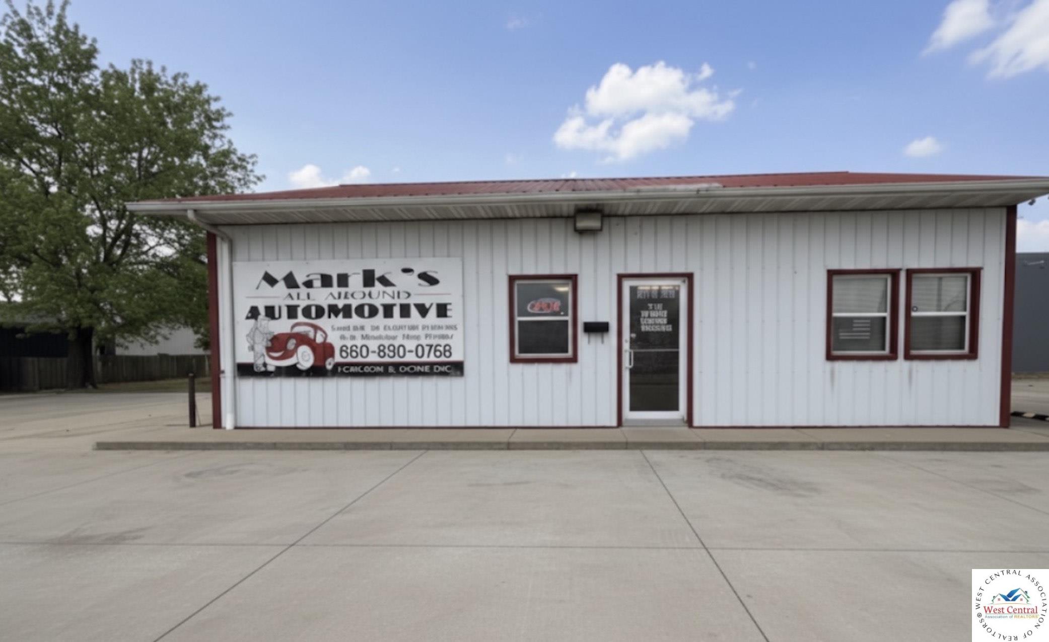 Commercial Sale in Clinton 3
