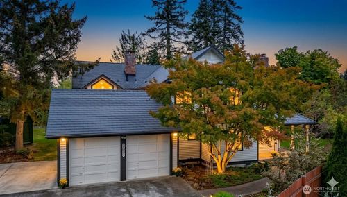 2031 Edith Ave, Enumclaw, WA, 98022-2630 | Card Image