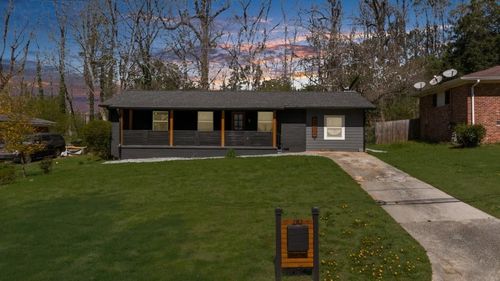 282 Oak Dr Se, Atlanta, GA, 30354-2633 | Card Image