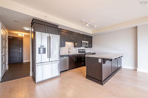 208-15 Kings Wharf Pl, Dartmouth, NS, B2Y0C2 | Card Image