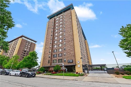 9n-700 E 8th St, Kansas City, MO, 64106-1655 | Card Image
