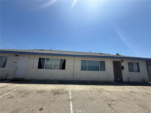 8402 Slater Ave, Huntington Beach, CA, 92649 | Card Image