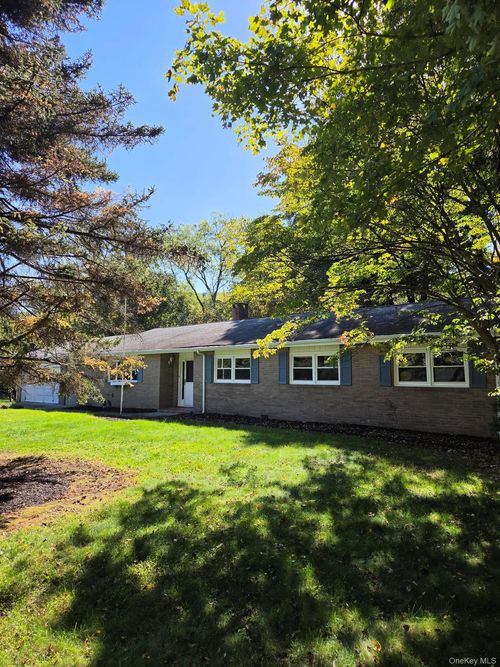 17 Nanuwitt Ln, Salisbury Mills, NY, 12577-5307 | Card Image