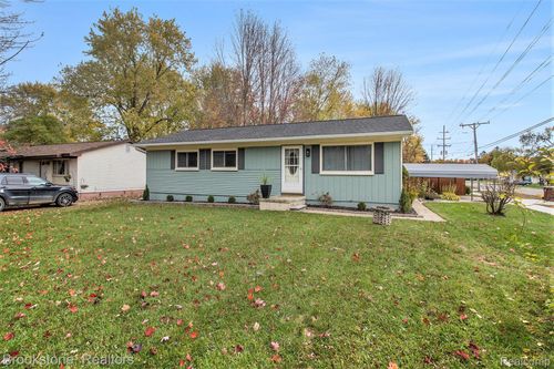 404 Rose, Pinckney, MI, 48169-9803 | Card Image