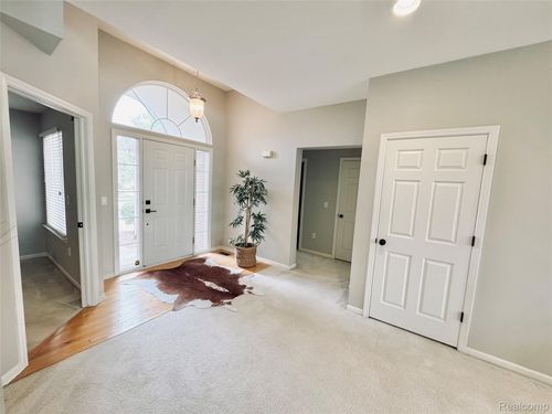 49401 N Glacier, Northville, MI, 48168-6608 | Card Image