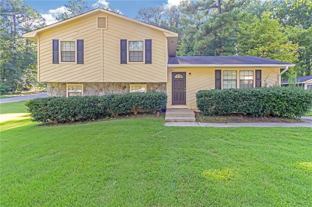 Satellite Blvd, Ellenwood, GA 30294