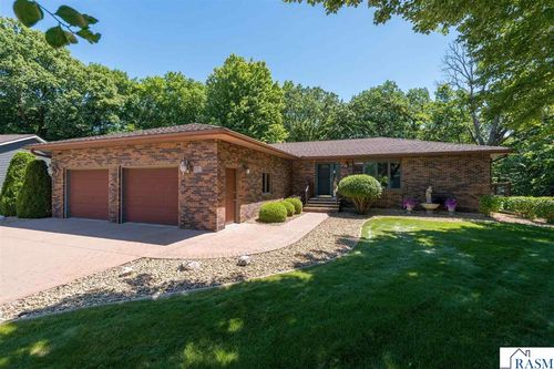 2125 Dream Drive, North Mankato, MN, 56003 | Card Image