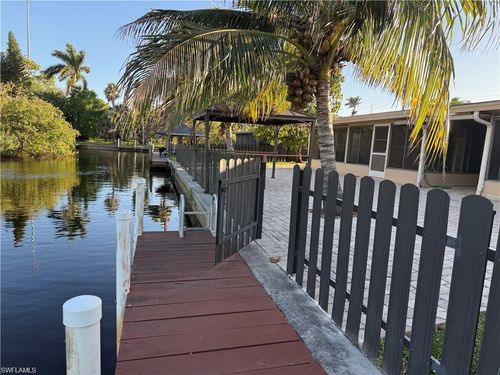 141 Schneider Dr, FORT MYERS, FL, 33905-2711 | Card Image