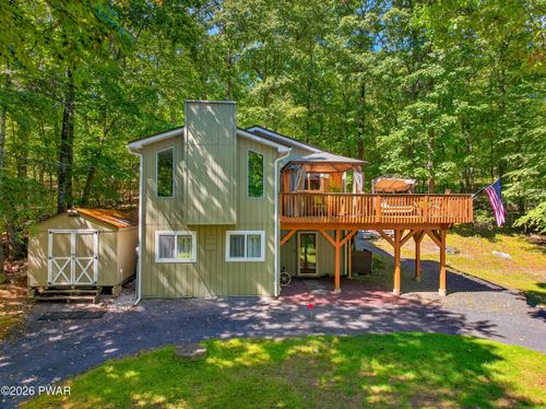 140 Lakewood Dr, Dingmans Ferry, PA, 18328-4021 | Card Image