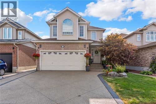 913 Copper Leaf Cres, Kitchener, ON, N2E3W1 | Card Image