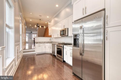 2205 Bank St, BALTIMORE, MD, 21231-2721 | Card Image