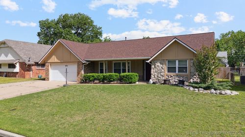 9123 E 38th St, Tulsa, OK, 74145-3433 | Card Image