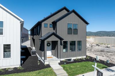 6641 Purple Poppy Ln, House other with 6 bedrooms, 2 bathrooms and 2 parking in Park City UT | Image 3