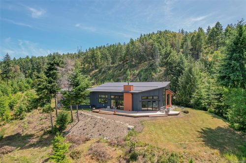 153 Southern Way, Salt Spring Island, BC, V8K2Y1 | Card Image