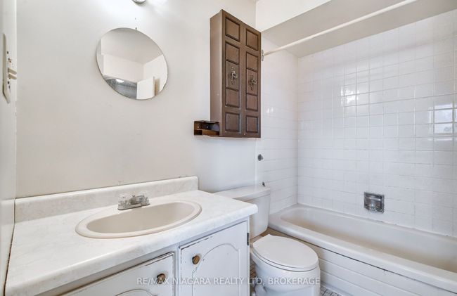 3 - 5787 Swayze Dr, Condo with 3 bedrooms, 2 bathrooms and 1 parking in Niagara Falls ON | Image 19