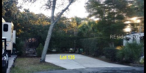 135-43 Jenkins Island Road, Hilton Head Island, SC, 29926 | Card Image